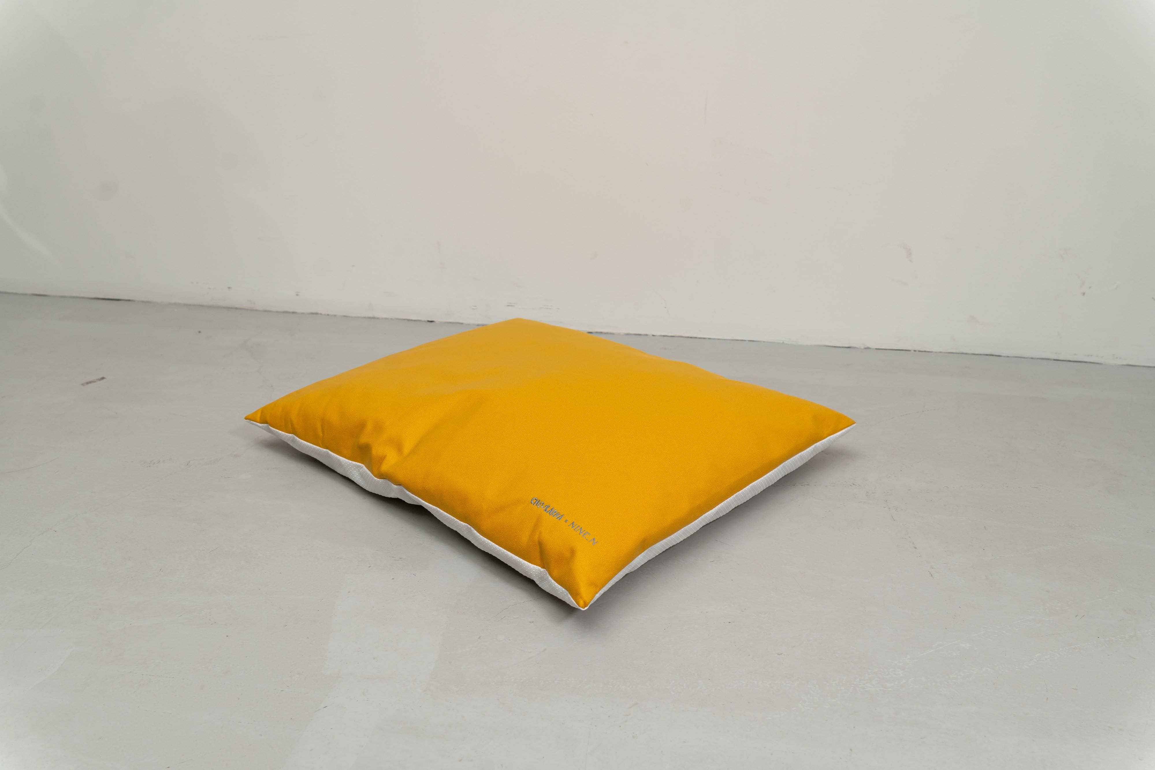 Chewbarka X Nine.N | Pet Cushion Bed - Image 4