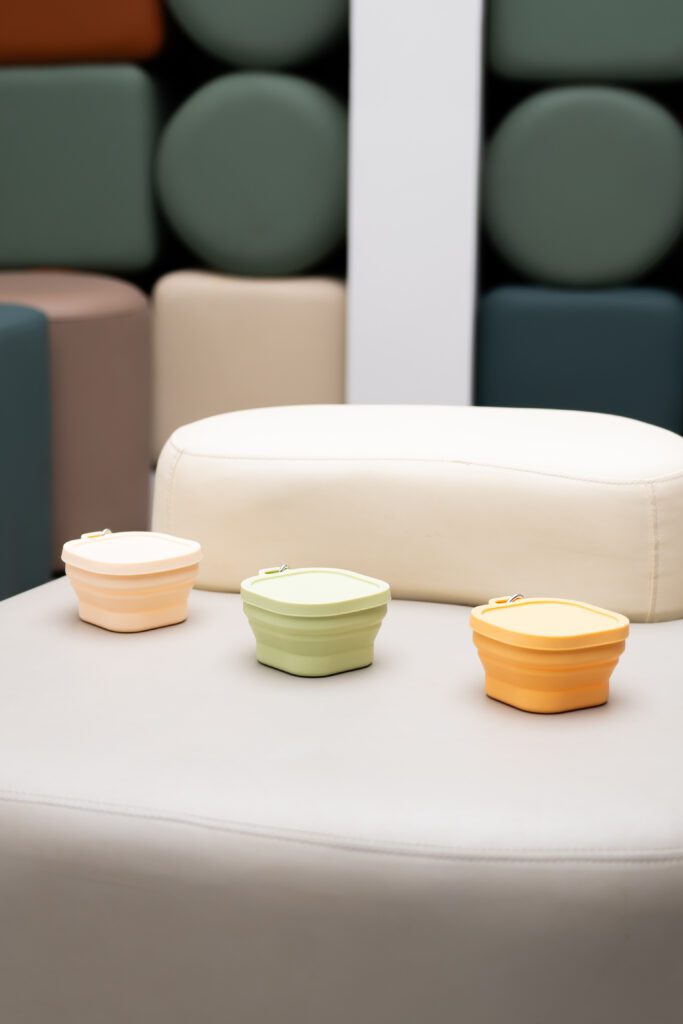 Chewbarka Collapsible Pet Bowl - Cream/Green/Yellow